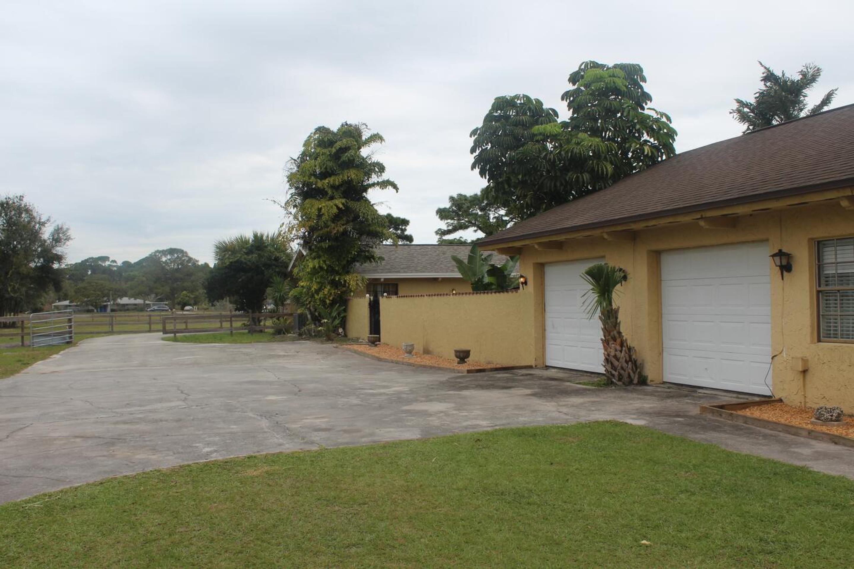 Oyo Family Ranch At Melbourne Fl Hotel Exterior foto