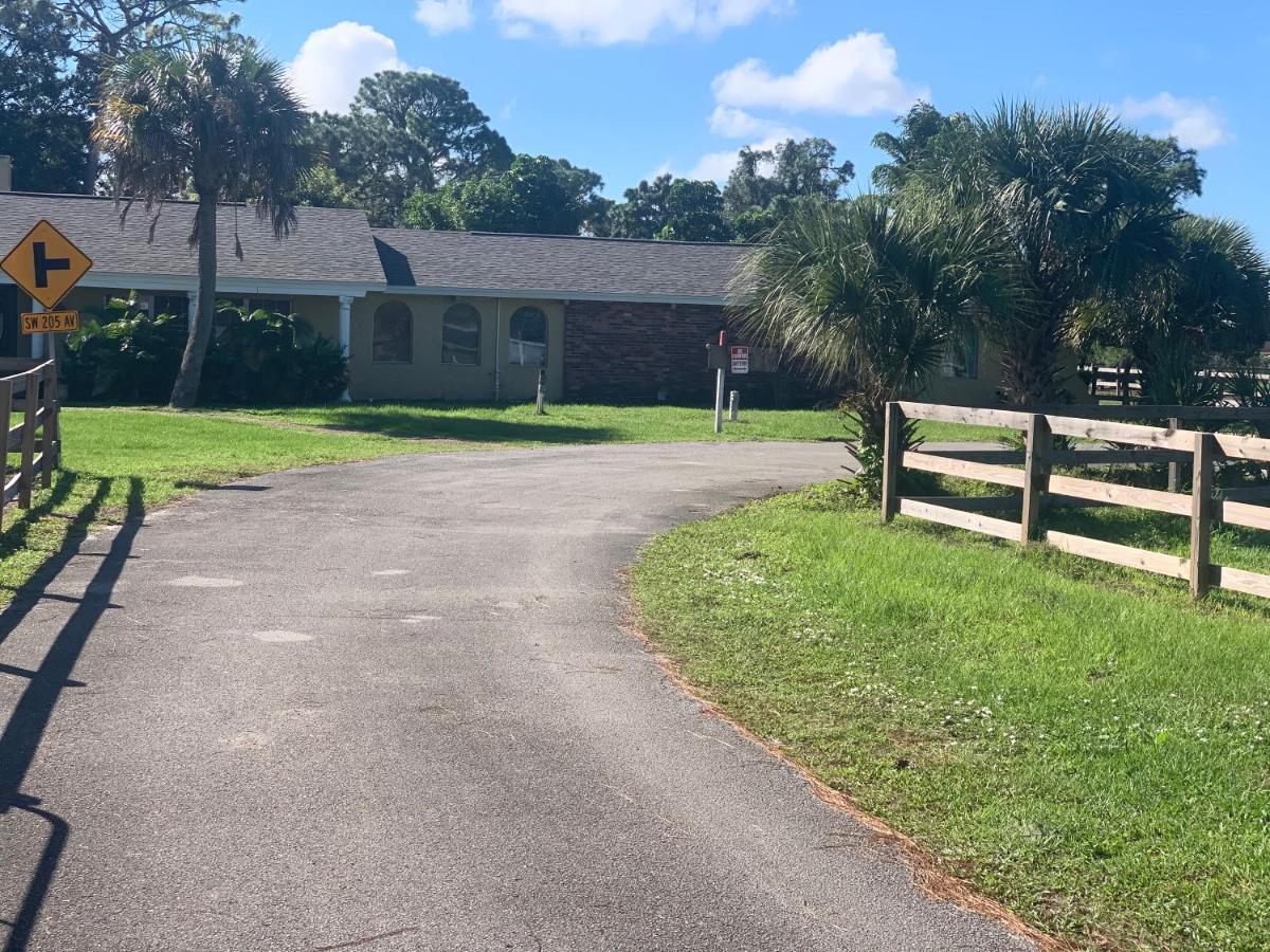 Oyo Family Ranch At Melbourne Fl Hotel Exterior foto